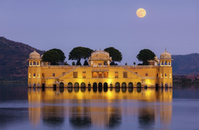 Lakepalace
